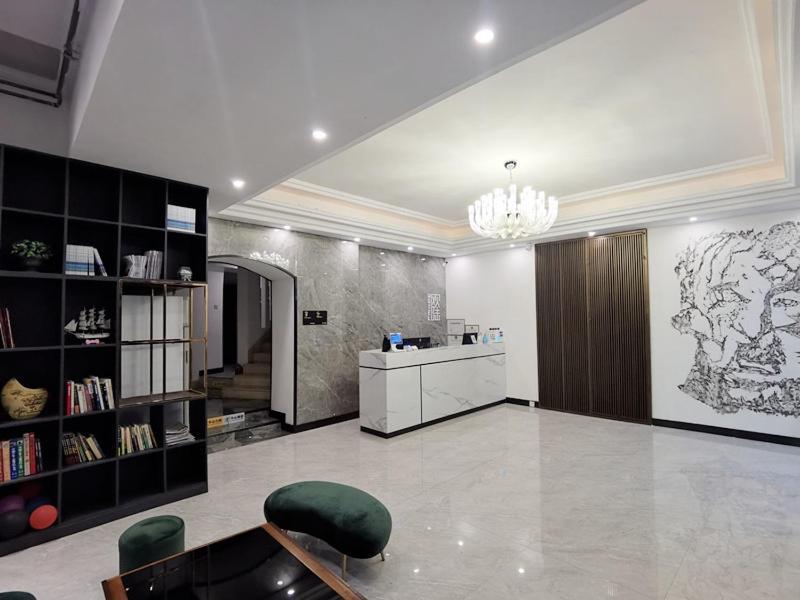 Ou Lu Business Hotel تشينغداو المظهر الخارجي الصورة